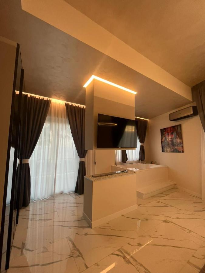Club Hotel Kennedy Роччелла-Ионика Экстерьер фото