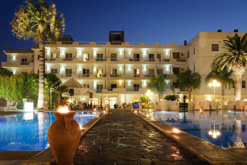 Club Hotel Kennedy Роччелла-Ионика Удобства фото